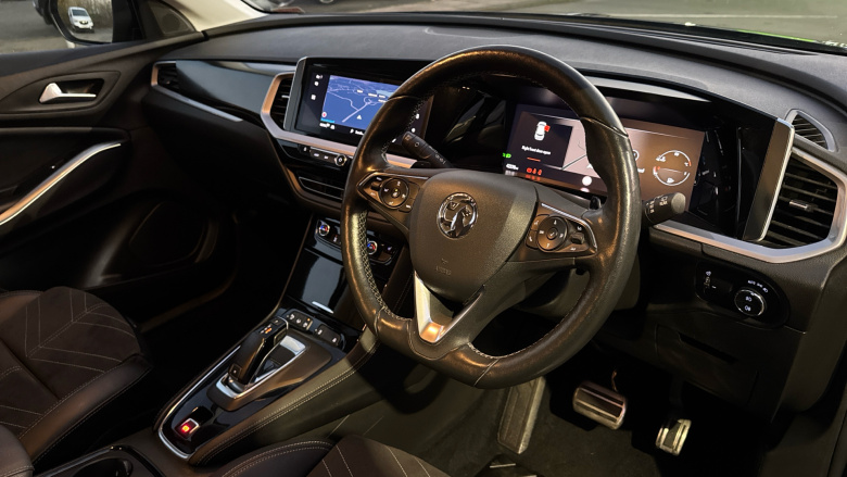 Vauxhall Grandland 1.5 Turbo D Ultimate 5dr Auto Diesel Hatchback